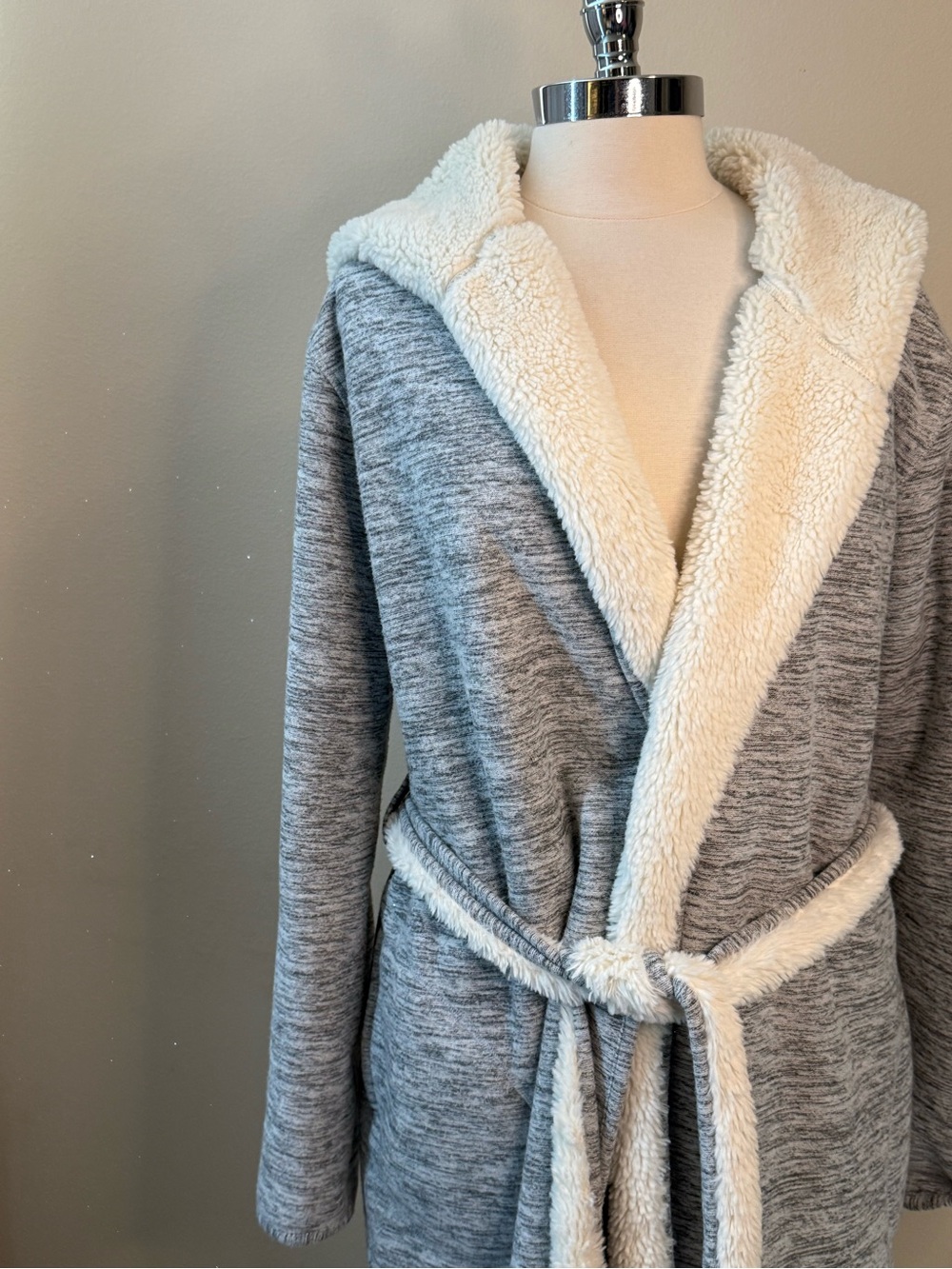UGG Portola Cream Sherpa Hoodie Robe Size XL Soft Ivory Fleece - Picture 2 of 15